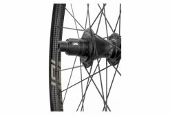 Roue Arrière Zipp 101 XPLR Tubeless 700 Disc | 12x142mm | Centerlock | Noir Et Beige Kwiqsand -Cyclocross Soldes Boutique unnamed file 393
